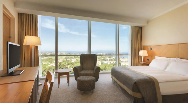 Двухместный номер Standard с видом на море Wyndham Grand Izmir Ozdilek Thermal & Spa