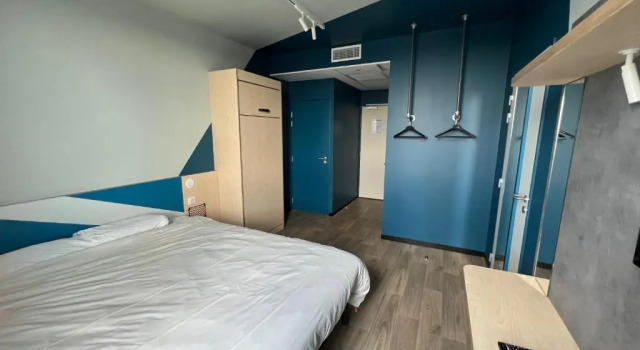 Трёхместный номер Standard ibis budget Nancy Laxou
