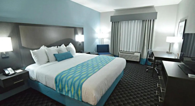 Номер Standard Best Western Plus Waller Hotel