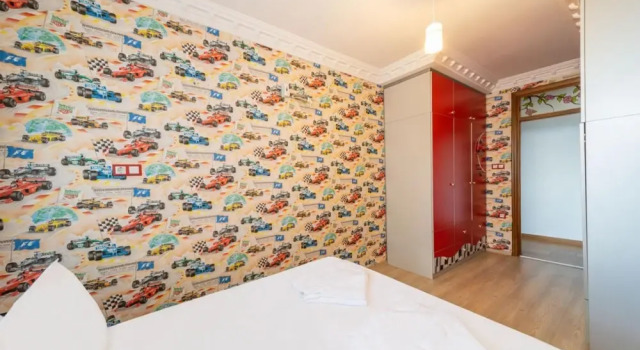 Lovely Flat with Sea View near Beach in Muratpasa, Забронировать Отель Муратпаша 