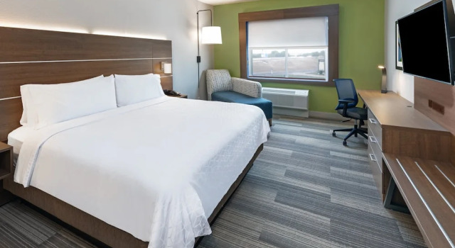 Двухместный люкс Holiday Inn Express & Suites Denton - Sanger by IHG