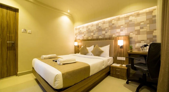 Hotel Plaza Heights, Забронировать Отель Отели Бангалора 3 звезды, рядом с Торговый центр The Forum, 3*