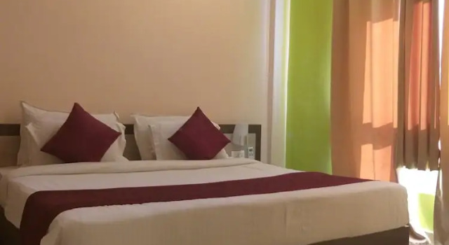 Люкс Luxury с балконом и с видом на сад Om Leisure Resort Puri