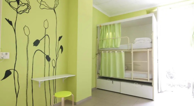 Кровать в общем номере (женский номер) River Hostel