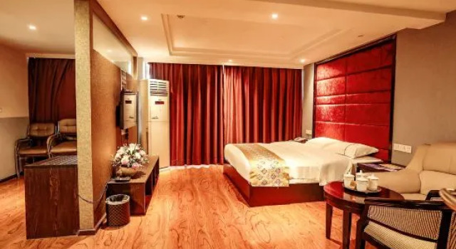 Люкс Parkson Jiayou Hotel (Kaili College)