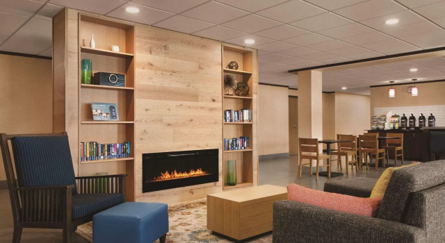 Country Inn & Suites by Radisson, Mt. Pleasant-Racine West, WI