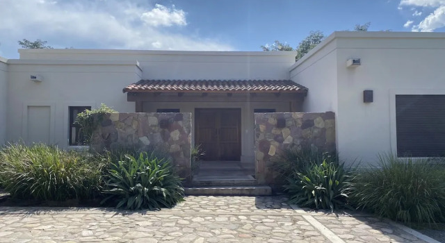 Acodegora Y Amplia Casa En Salta, Prenota Villa Ville a Salta Province, Villa