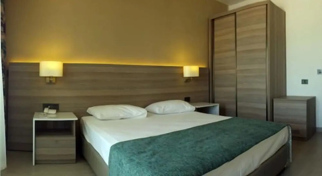 Номер Standard с балконом Idas Hotel
