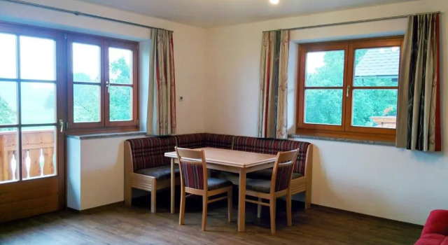 Ferienwohnungen Widlroither, Book Hotel Mondsee Mondseeland