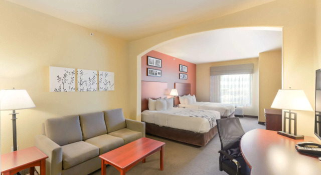 Четырёхместный люкс Sleep Inn & Suites Midland West