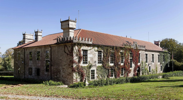 Pazo de Brandeso & Country Club, Забронировать Отель Арсуа А-Корунья