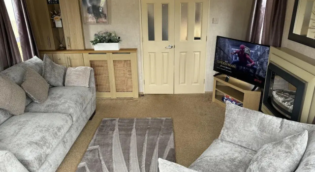 Tranquil Lodge Retreat in Preston Countryside