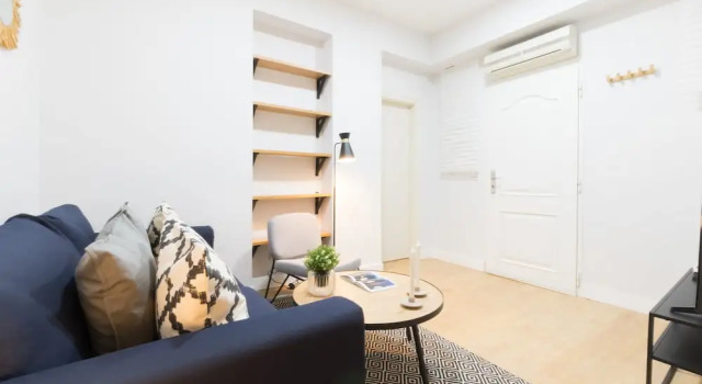 Royal Apart. la Almudena by Allô Housing, Забронировать Отель Отели Мадрида 3 звезды, рядом с Монастырь Энкарнасьон, 3*