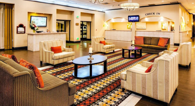 Hotel Burbank, Забронировать Отель Отели в центре Бербанк с завтраком, отели в центре Бербанк с завтраком
