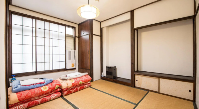 Sansan -Cafe and Bar & Backpackers-, Book Hotel Billige hoteller i Niigata
