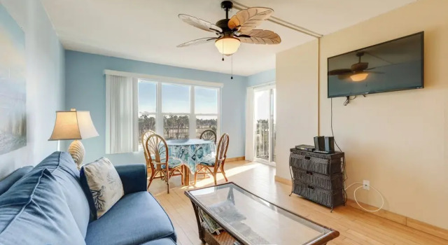 South Padre Island Condo - Walk to Beaches!, Забронировать Апартаменты/квартира Саут-Падре-Айленд Rio Grande Valley, рядом с Sea Ranch Marina 1