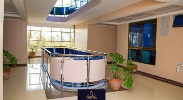 HOTEL TAJI, Buchen Sie Hotel Nanyuki Laikipia