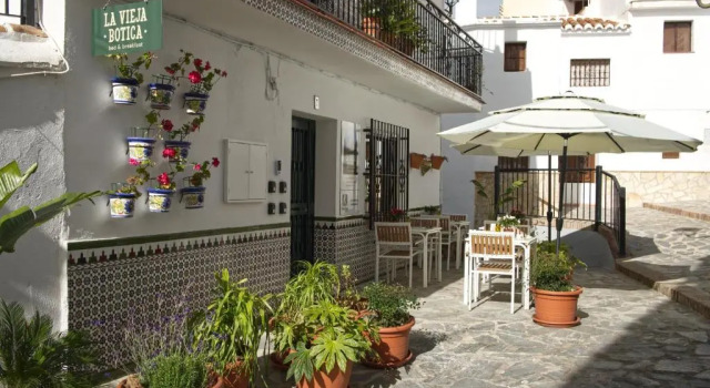 La Vieja Botica Bed & Breakfast