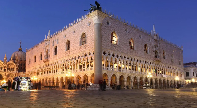 Venice on the Water, Забронировать Отель Отели Местре 3 звезды, рядом с Музей М9, 3*