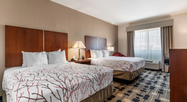 Четырёхместный номер Standard Best Western Plus Big Lake Inn