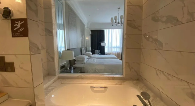 Четырёхместный номер Standard с видом на город Sheraton Yinchuan