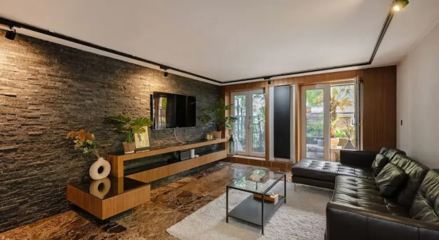 Апартаменты Deluxe Apt 24 7 Security Private Terrace