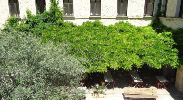 Le Cloître des Dominicains, Забронировать Отель Бюи-ле-Баронь Drôme Provençale, рядом с Maison des plantes aromatiques et medicinales