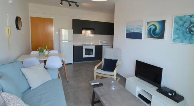Blu Mackenzie 1 bdr Flat with Pool, Book Hotel Larnaka Larnaca Region