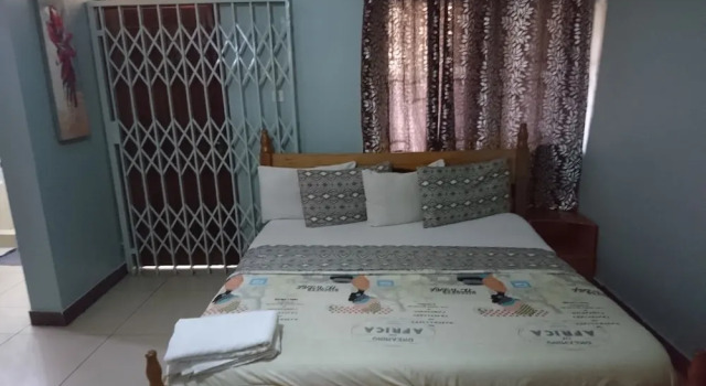 Двухместный номер Premier c 1 комнатой с балконом и с видом на внутренний двор The Golden Apple Guest House