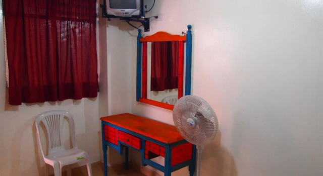 Hotel Conquistadores, Book Hotel La Candelaria Guayaquil
