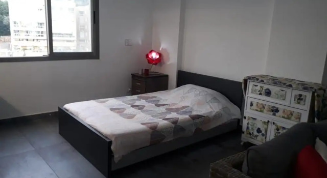 Fully Furnished and Equipped Studio in Dbayeh With Perfect Location, Buchen Sie Hotel Hotels in Dbayeh mit Parkplatz, Parkplätze
