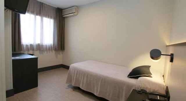 Одноместный номер Standard Hotel Esplugues