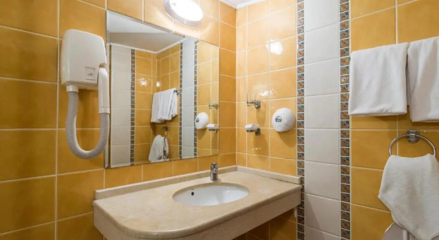 Номер Economy Plaza Hotel