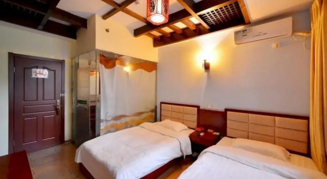 Oasis Hotel