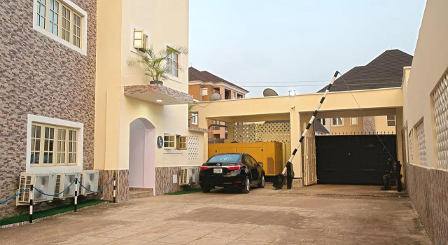 Iec Villa, Rezervovat Vila Vily v Bwari, Vila