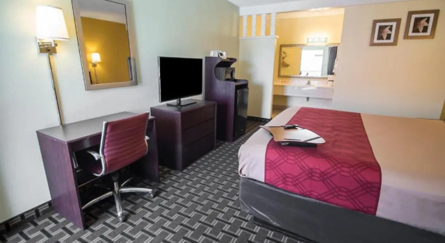 Номер Standard Super 8 by Wyndham Albuquerque Downtown