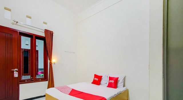 Habitación doble De lujo Super OYO Capital O 90151 Guest House 180