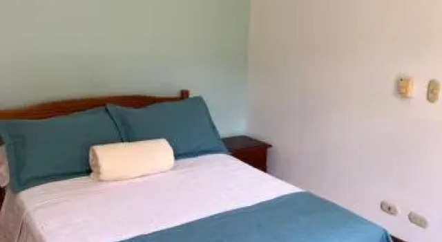 Hotel Caucasia, Rezervovat Hotel Caucasia Antioquia