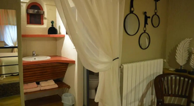 La Chamberte, Rezervați Hotel Villeneuve-lès-Béziers Canal du Midi
