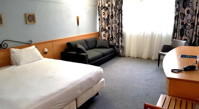 Семейный номер Executive Kyriad Prestige Mulhouse - Basel