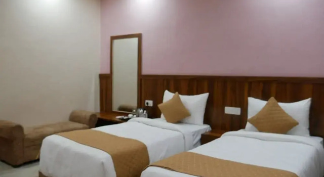 Hotel AyushMan Inn