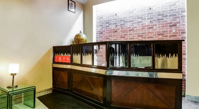 SPOT ON Hotel Kabila, Забронировать Отель Отели Нью-Дели с парковкой, Парковка