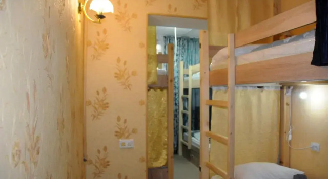 Кровать в общем номере Hostel Artanor
