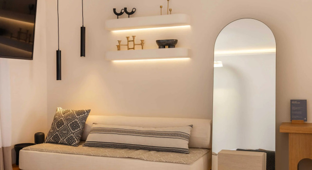 Полулюкс с красивым видом из окна Santo Mine Oia Suites