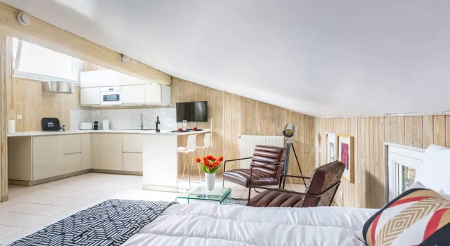 Lovely Attic Studio in Capucins
