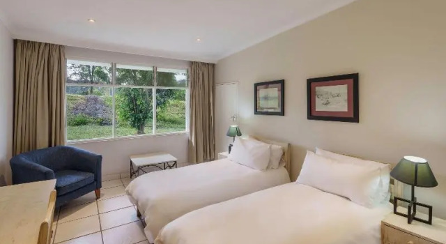 Habitación doble Estándar con balcón y con vista al jardín Protea Hotel by Marriott Chingola