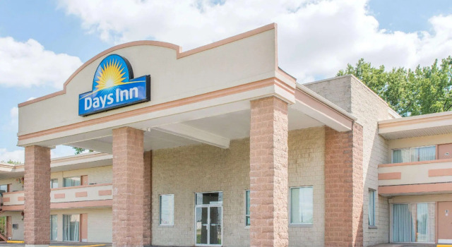 Номер Standard Days Inn by Wyndham St. Louis North