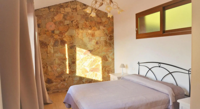 Two semi-detached houses in the immediate vicinity, for a total of three apartments on a 5-acre lot.-Villetta Zuccale 2, Book Apartment Capoliveri Elba