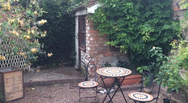 Коттедж с 2 комнатами Sarah’s Cottage Taunton Town Centre