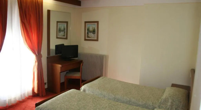 Двухместный номер Economy Hotel Collini